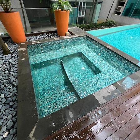 Signature Apartment At Mercu Summer Suites Klcc Kuala Lumpur Exterior foto