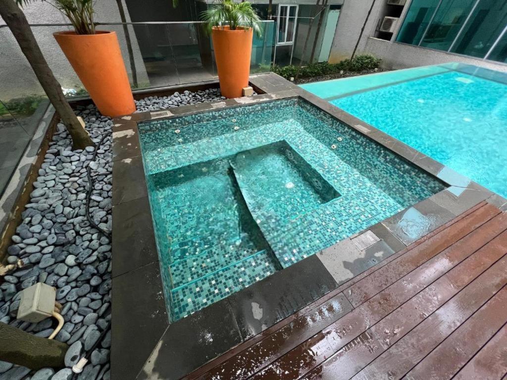 Signature Apartment At Mercu Summer Suites Klcc Kuala Lumpur Exterior foto